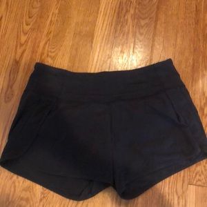 Lulu lemon runner shorts
